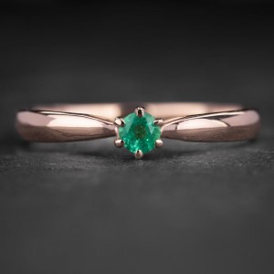Sužadėtuvių žiedas su Smaragdu "Classic 59"