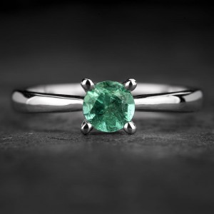 Sužadėtuvių žiedas su Smaragdu "Gaiva Akims 2"