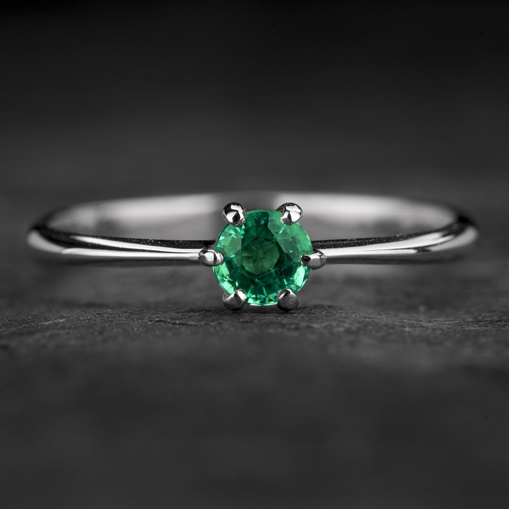 Sužadėtuvių žiedas su Smaragdu "Gaiva Akims 4"