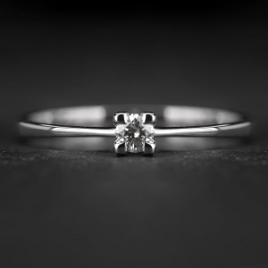 Sužadėtuvių žiedas su Briliantu "The Diamond 83"