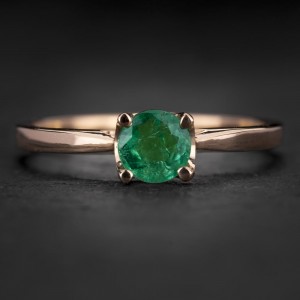 Auksinis žiedas su Smaragdu "Gaiva akims 28"