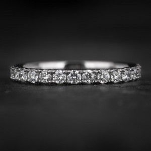 Auksinis žiedas su Briliantais "Deimantinė Juostelė 65"