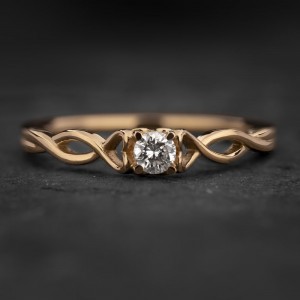 Auksinis žiedas su Briliantu "Fortune 96"